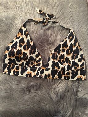 Victorias Secret Leopard Print bikini top